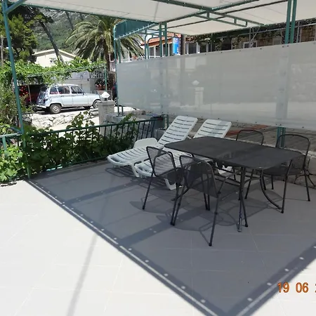 Appartement Komfortables Studio-apartment Mit Meerblick By Interhome *